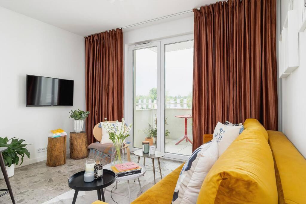 Apartment With Balcony, Private Parking - Bagry Lake - Goszczynskiego 1 Краков Экстерьер фото
